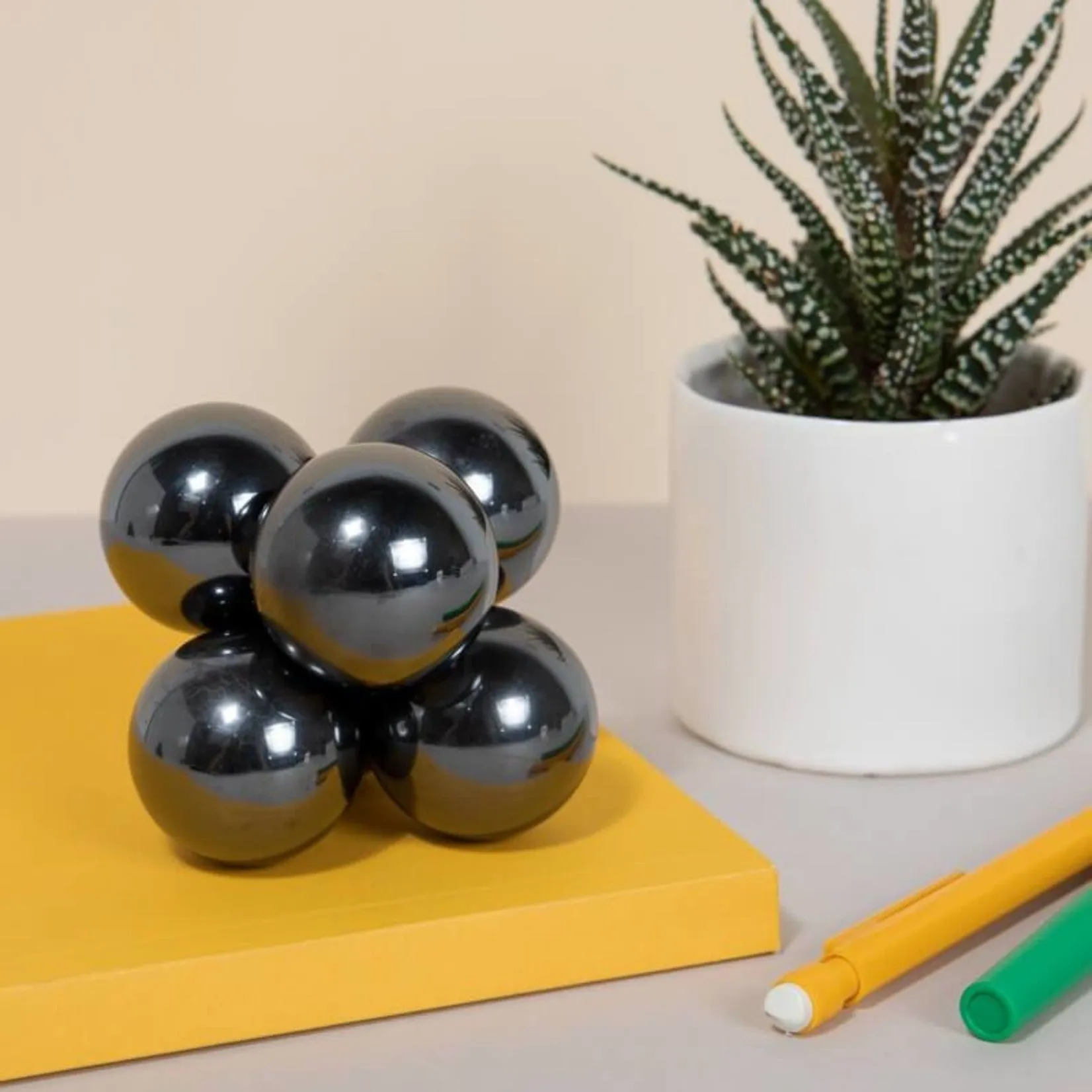 Supers Magnets